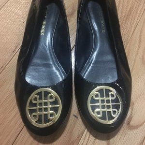 Women's Navy Blue Patent Flats w/ Gold Details - Size 8.5M - Audrey Brooke